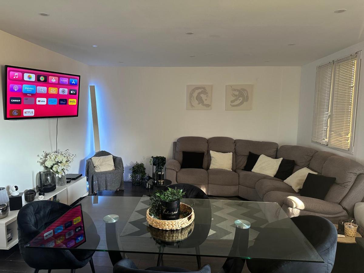 Privat Room In Private Security Residence With Free Parking, 1 Minute From Tramway, 9 Minutes From De Center, Accessible All Transports Nizza Exterior foto